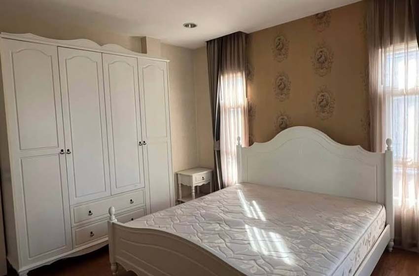 House with Shared Pool in Sukhumvit 